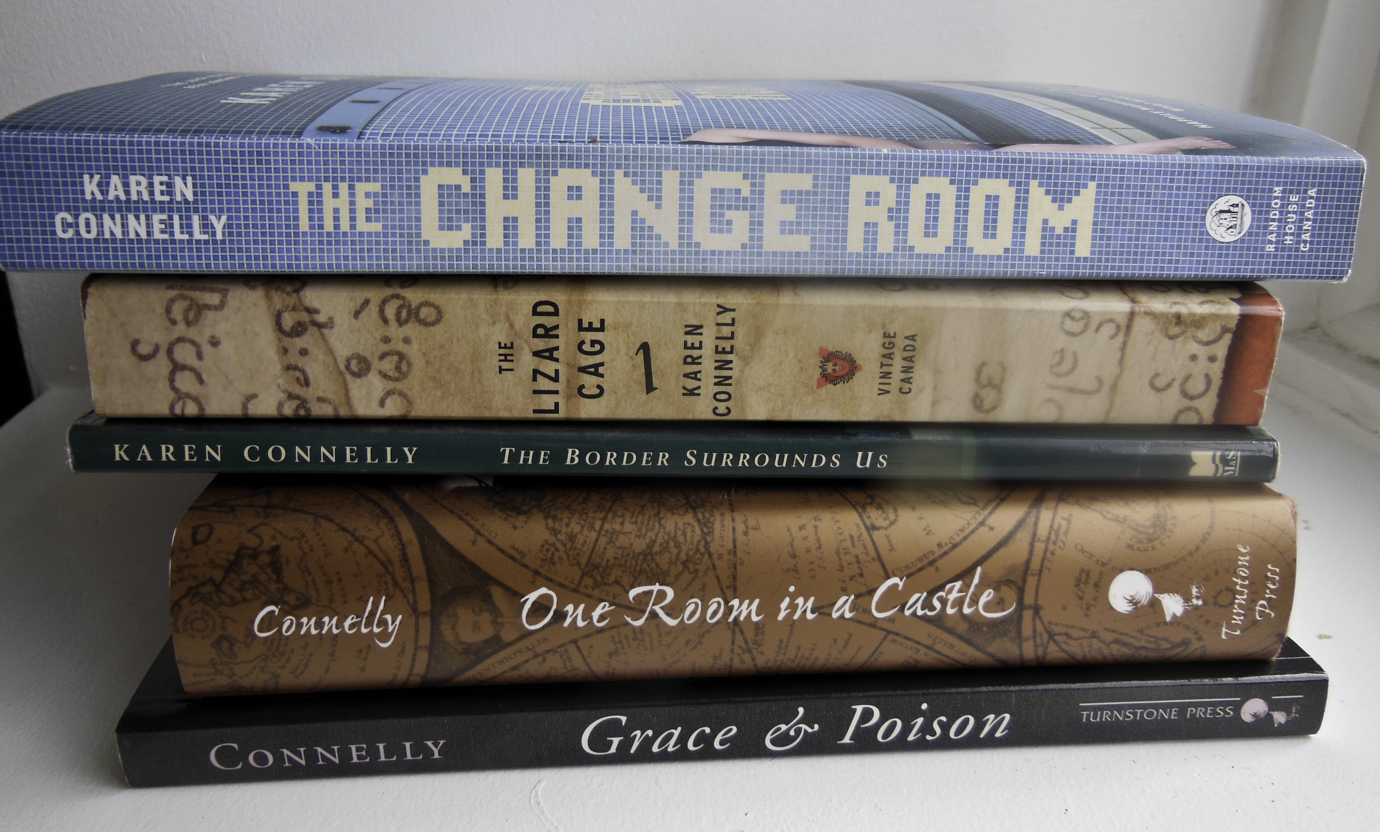 22 Connelly Bks LR (1 of 1)